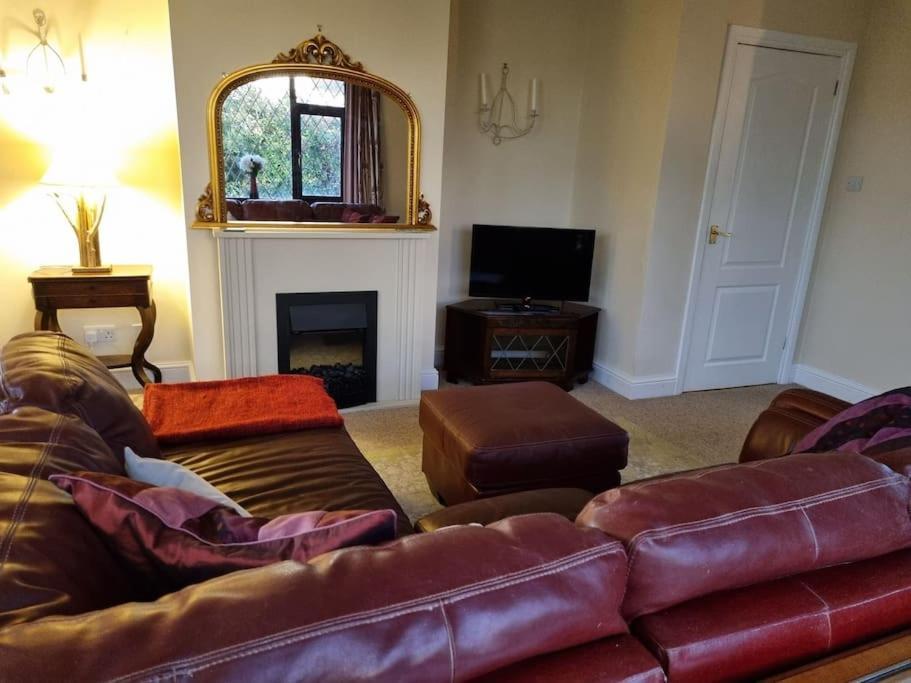 Spacious Detached Home With Beautiful Seaviews, Sleeps 6 Trimingham Екстер'єр фото