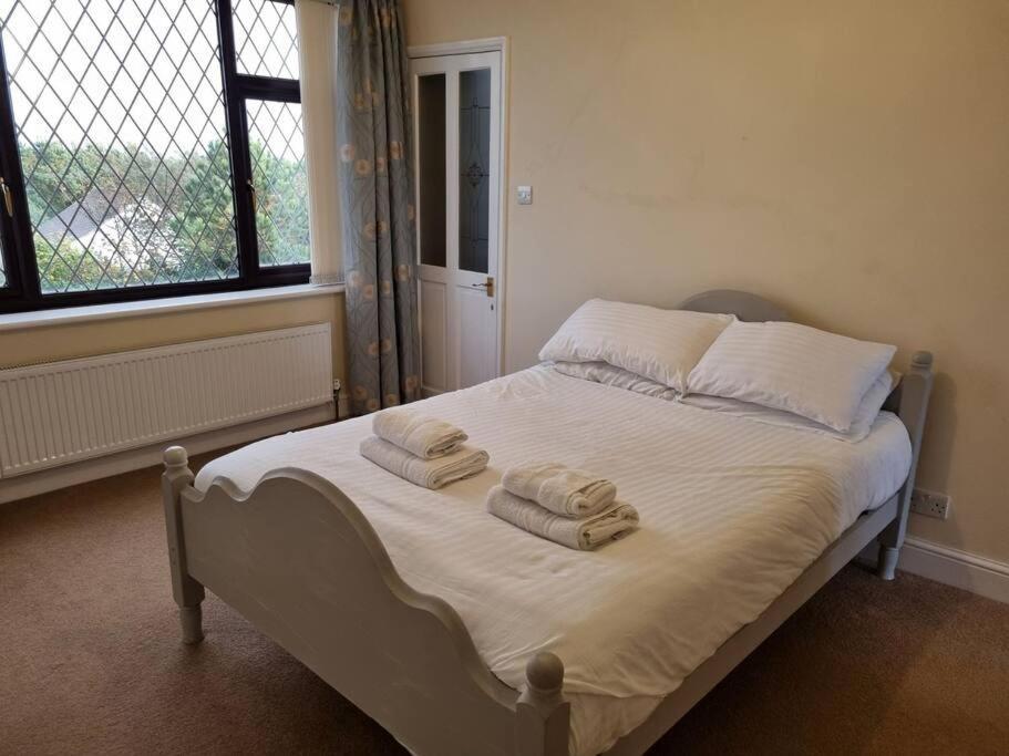 Spacious Detached Home With Beautiful Seaviews, Sleeps 6 Trimingham Екстер'єр фото